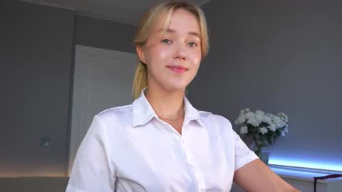 Snapshot of aluntick chatting on 10-10-25, 01:54 Amelia NEXT STREAM  online show from 10-10-25, 01:54