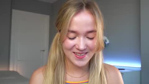 Snapshot of aluntick chatting on 10-21-25, 02:07 Amelia NEXT STREAM  online show from 10-21-25, 02:07