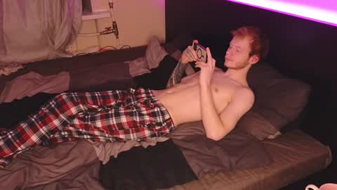 Snapshot of alvin__main chatting on 12-19-24, 07:29 Alvin Puska -- online show from 12-19-24, 07:29