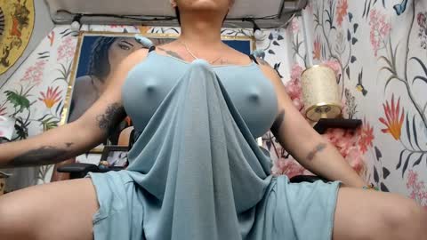 SARAHEYHEYHUGECOCK online show from 02-03-25, 11:05