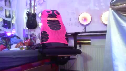 Snapshot of alwaysniceguy2 chatting on 10-28-25, 02:59 HoneyMelonGuy online show from 10-28-25, 02:59