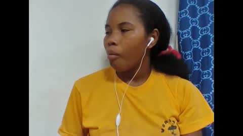 Snapshot of alydie7 chatting on 04-22-26, 06:53 alydie7 online show from 04-22-26, 06:53