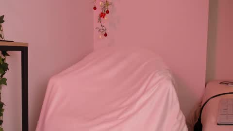 Snapshot of alyjonesoficiall_ chatting on 12-12-24, 06:10 Aly Instg oficial alyjones  Lush and Domi love toys are on online show from 12-12-24, 06:10