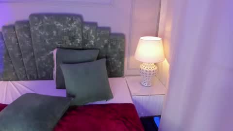 Alys  online show from 12-14-24, 06:13