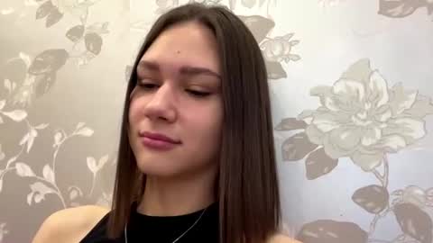 Snapshot of alysastuddiford chatting on 07-03-26, 11:05 Alisa online show from 07-03-26, 11:05