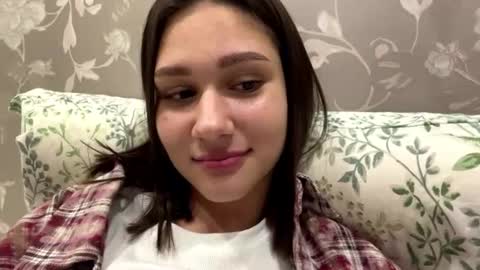 Snapshot of alysastuddiford chatting on 07-12-26, 08:11 Alisa online show from 07-12-26, 08:11