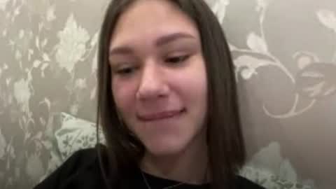 Snapshot of alysastuddiford chatting on 07-15-26, 07:24 Alisa online show from 07-15-26, 07:24