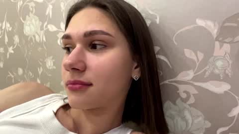 Snapshot of alysastuddiford chatting on 07-22-26, 02:09 Alisa online show from 07-22-26, 02:09