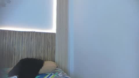 Alyson Clark0 online show from 10-02-25, 06:15