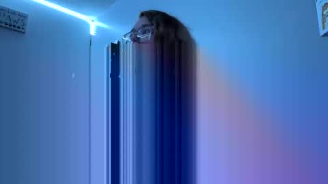 Lily online show from 09-18-25, 02:13