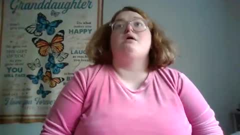 Lily online show from 10-20-25, 02:17