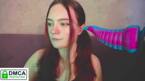 Snapshot of alyssa__scarlet chatting on 12-18-24, 10:08 Alyssa online show from 12-18-24, 10:08