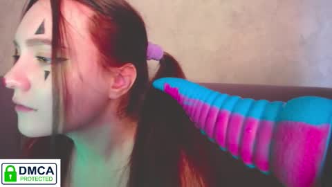 Snapshot of alyssa__scarlet chatting on 10-29-25, 09:44 Alyssa online show from 10-29-25, 09:44