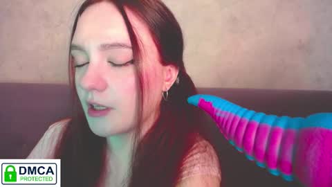 Alyssa online show from 10-31-25, 09:43