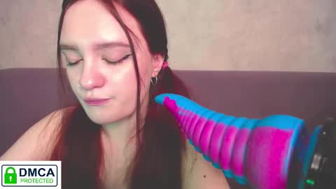 Alyssa online show from 11-12-25, 08:26