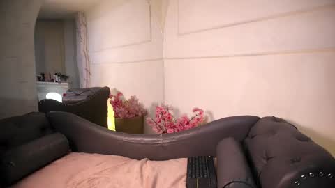 Snapshot of alyssa_joness chatting on 05-29-26, 03:59 alyssa_joness online show from 05-29-26, 03:59