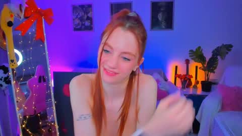 alyssa_smitt online show from 01-20-25, 04:54