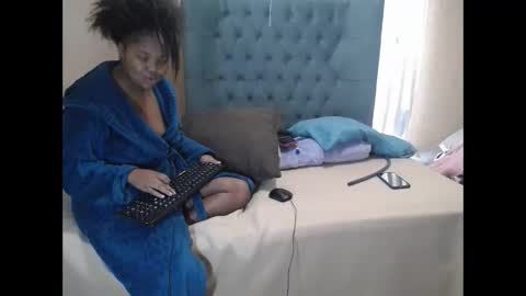 alyssabrownx online show from 05-01-26, 06:07