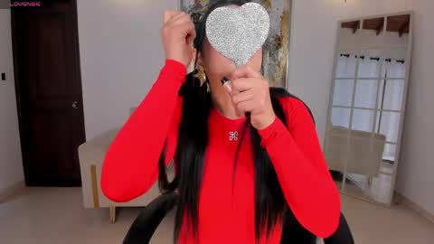 Snapshot of alyssadean_ chatting on 05-13-26, 11:51 Aly online show from 05-13-26, 11:51