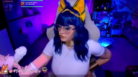 Snapshot of alyssaromanova chatting on 10-24-25, 03:03 . Monday to Saturday at 10pm and 6am Colombia time online show from 10-24-25, 03:03