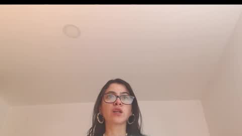 valentia online show from 10-10-25, 02:54