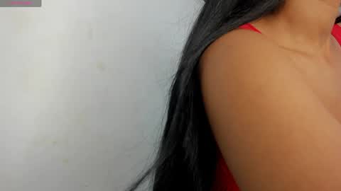 Snapshot of amaia_baez chatting on 05-16-26, 07:56 AMAIA online show from 05-16-26, 07:56