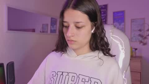 B I A N C A online show from 10-17-25, 03:53