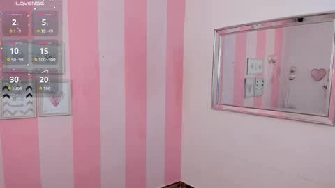 Snapshot of amaia_monroe chatting on 05-19-26, 01:56 amaia_monroe online show from 05-19-26, 01:56