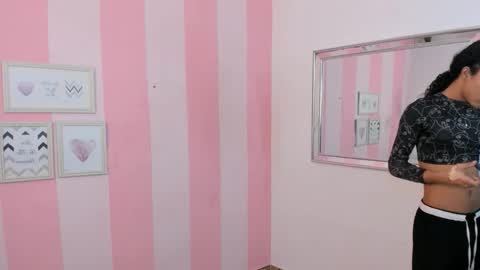 Snapshot of amaia_monroe chatting on 05-31-26, 01:58 amaia_monroe online show from 05-31-26, 01:58