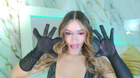 Snapshot of amaiahaywood chatting on 10-02-25, 04:08 Amaia Haywood online show from 10-02-25, 04:08