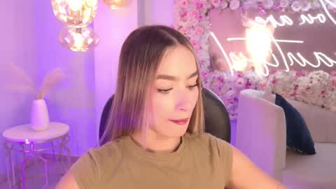 Snapshot of amaiahaywood chatting on 10-29-25, 04:48 Amaia Haywood online show from 10-29-25, 04:48