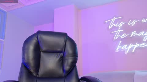 Snapshot of amaiahaywood chatting on 11-12-25, 05:19 Amaia Haywood online show from 11-12-25, 05:19