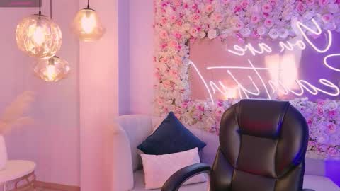 Snapshot of amaiahaywood chatting on 12-05-25, 05:27 Amaia Haywood online show from 12-05-25, 05:27