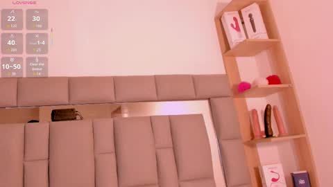 Amaia  online show from 10-13-25, 06:41