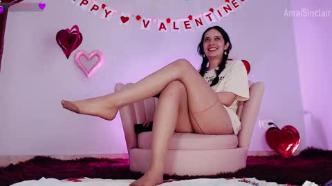 Snapshot of amaisinclair chatting on 02-13-25, 12:21 Amai Sinclair online show from 02-13-25, 12:21