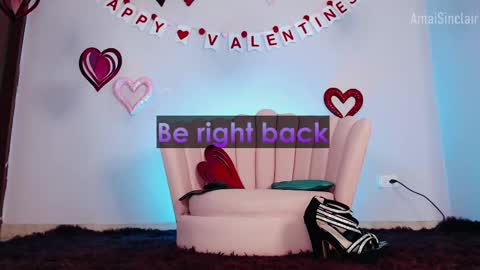 Snapshot of amaisinclair chatting on 02-14-25, 06:12 Amai Sinclair online show from 02-14-25, 06:12