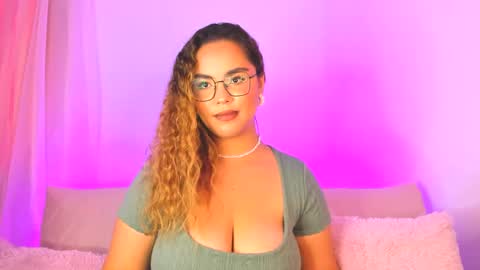 amalia bennet online show from 03-05-25, 09:48