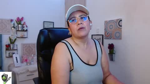 Snapshot of amalia_brunette chatting on 01-13-25, 10:56 AMALIA online show from 01-13-25, 10:56