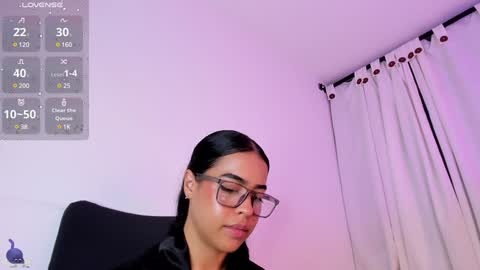 Snapshot of amaliaandrade chatting on 01-27-25, 01:05 Amalia real MIA online show from 01-27-25, 01:05