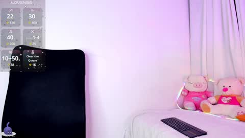 Snapshot of amaliaandrade chatting on 01-28-25, 08:57 Amalia real MIA online show from 01-28-25, 08:57