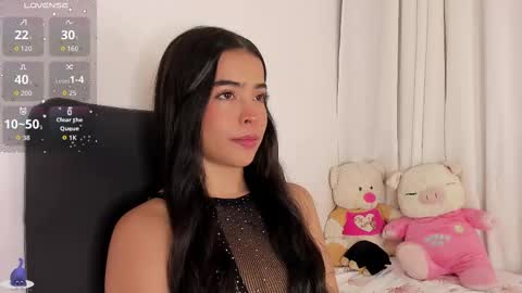 Snapshot of amaliaandrade chatting on 09-10-25, 02:11 Amalia real MIA online show from 09-10-25, 02:11