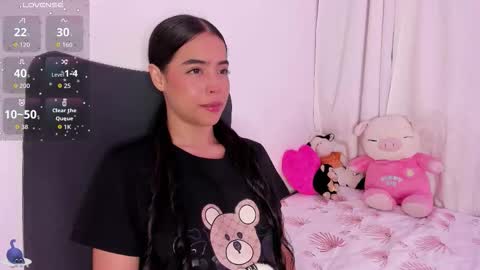 Snapshot of amaliaandrade chatting on 10-23-25, 04:45 Amalia real MIA online show from 10-23-25, 04:45