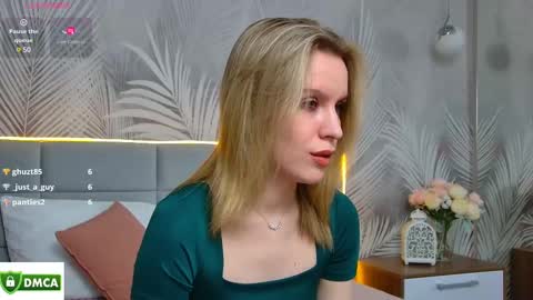 Snapshot of amaliabell chatting on 02-10-25, 04:14 Amalia online show from 02-10-25, 04:14