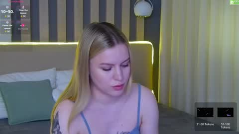 Snapshot of amaliabell chatting on 06-05-26, 01:39 Amalia online show from 06-05-26, 01:39