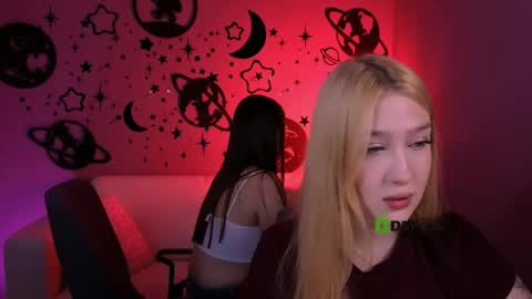 Amalia online show from 04-28-26, 07:41