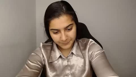 Snapshot of amanda5star chatting on 12-05-24, 12:00 The queen of the biceps  online show from 12-05-24, 12:00
