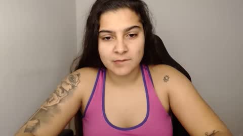 Snapshot of amanda5star chatting on 01-09-25, 10:31 The queen of the biceps  online show from 01-09-25, 10:31
