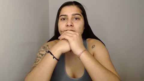Snapshot of amanda5star chatting on 01-31-25, 11:56 The queen of the biceps  online show from 01-31-25, 11:56