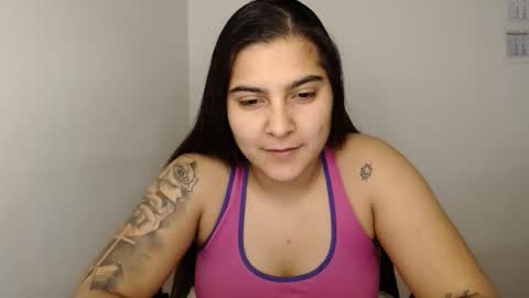 Snapshot of amanda5star chatting on 02-06-25, 11:04 The queen of the biceps  online show from 02-06-25, 11:04