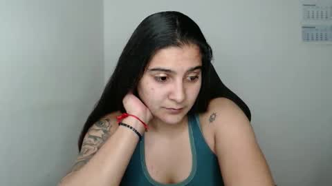 Snapshot of amanda5star chatting on 03-08-25, 09:18 The queen of the biceps  online show from 03-08-25, 09:18